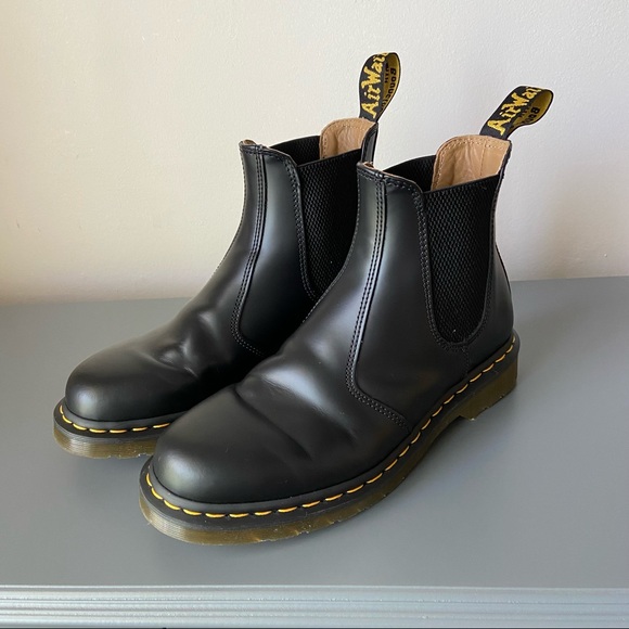 Dr. Martens Shoes - Dr. Martens 2976 Chelsea Boots